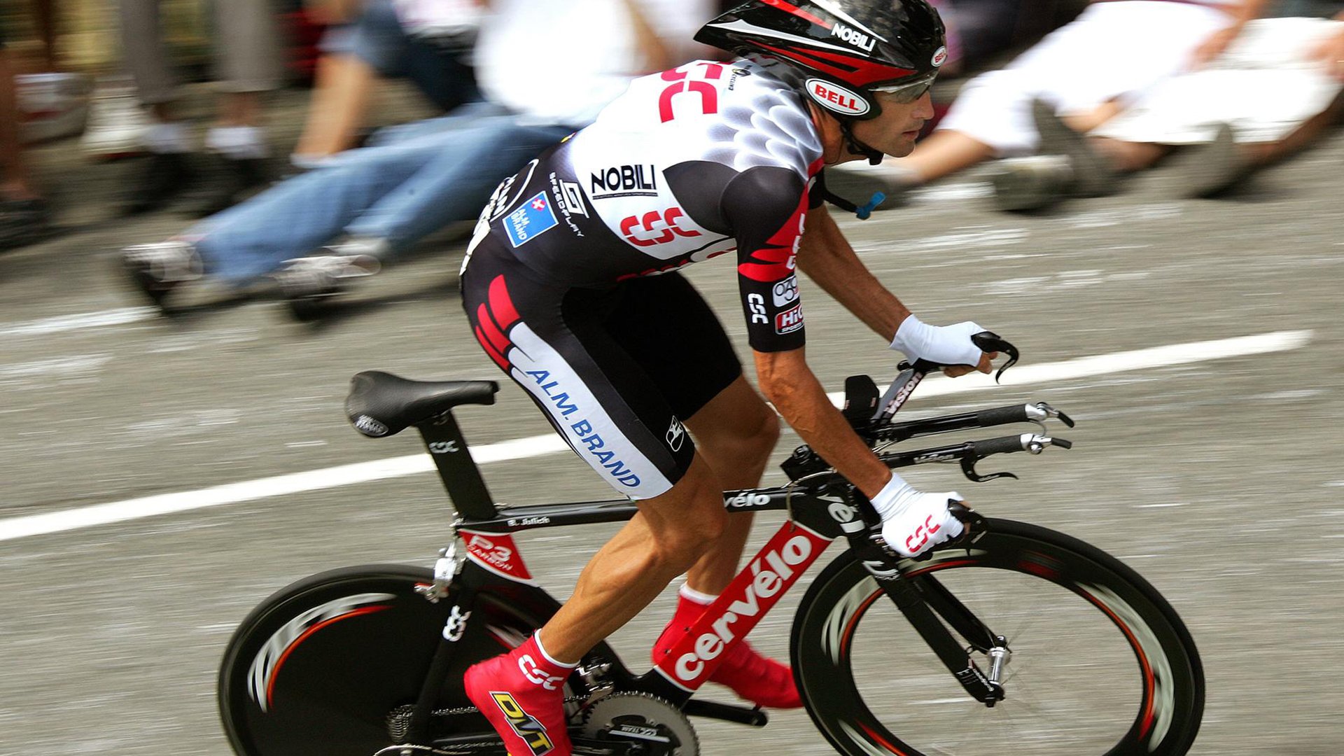 中超联赛VAR系统升级提升执裁精准度，足球var裁判