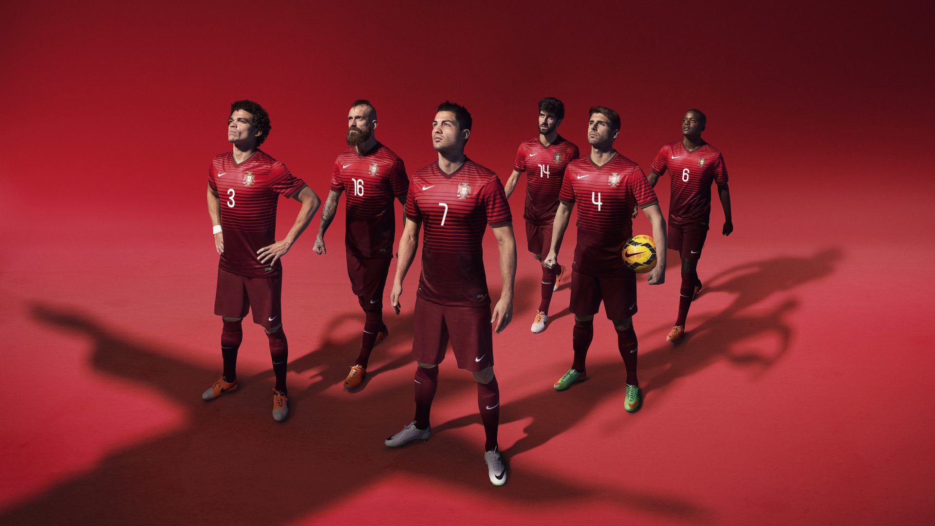 kaiyun.com-中超转会市场活跃 多队补强锋线阵容，中超最新转会动态