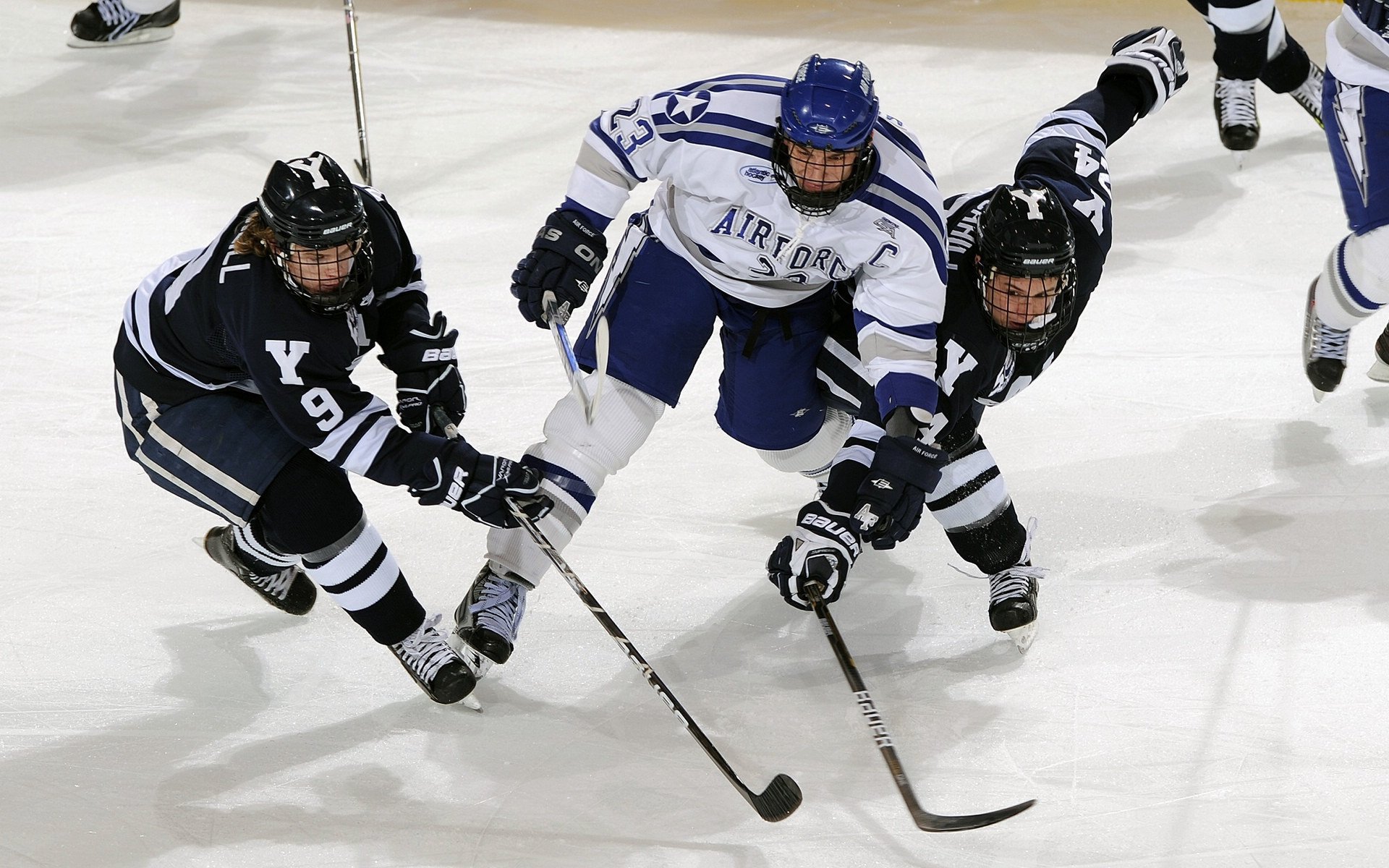 球员在节奏冲击中如何保护控球安全，球队节奏